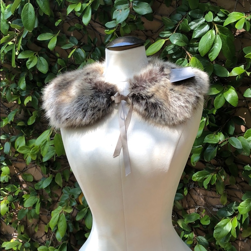 Anthropologie Faux fur collar NWT